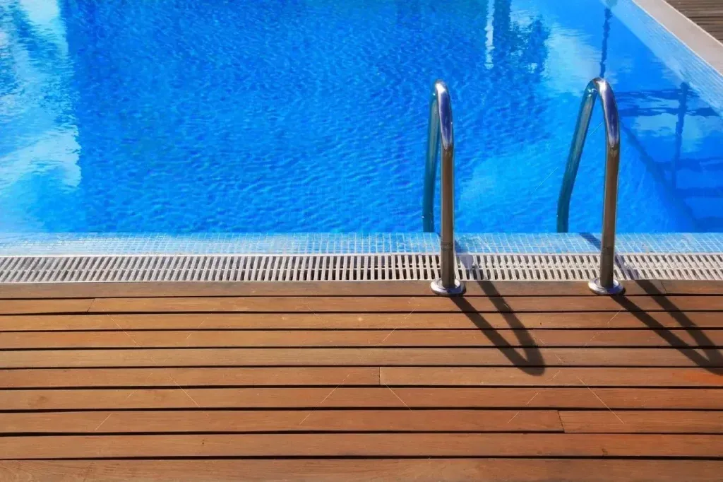 wood-floor-pool-deck-transformed